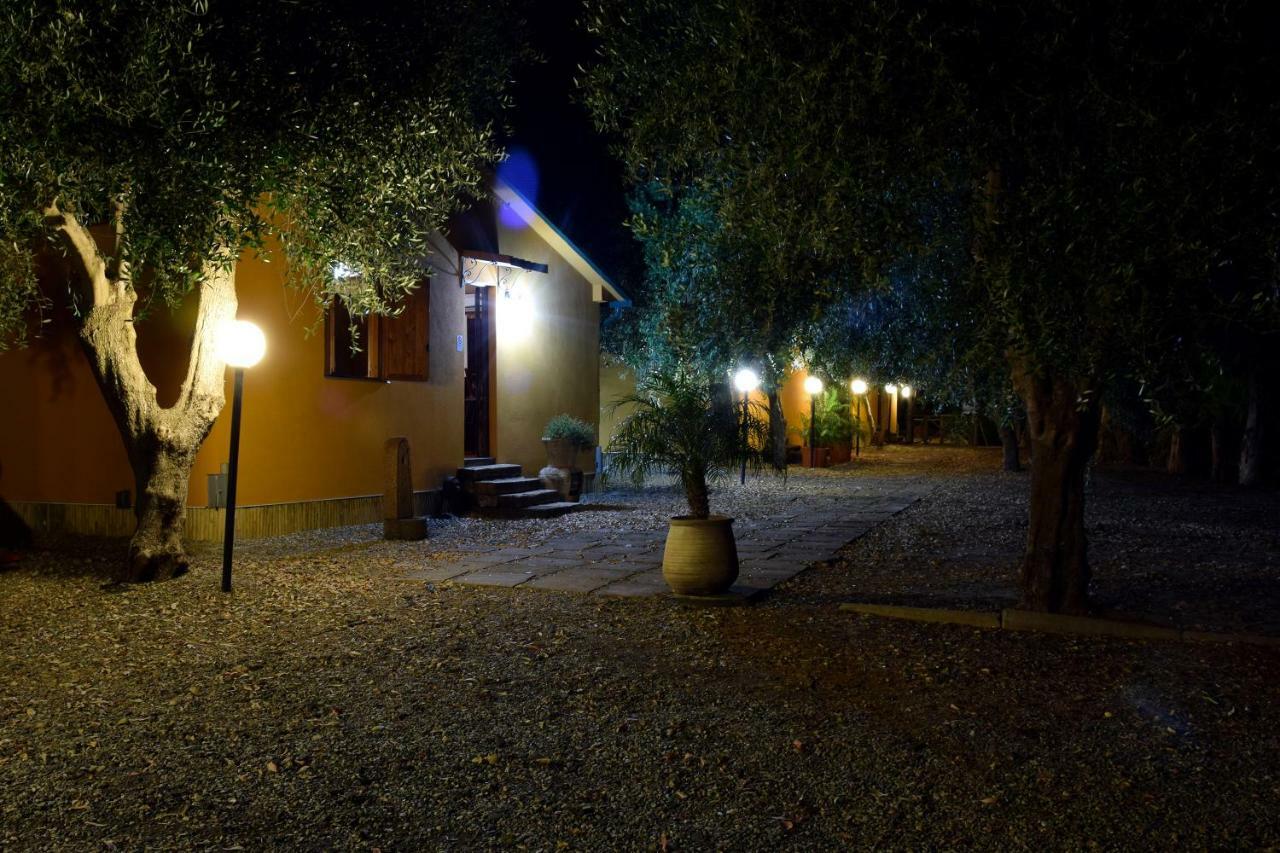 Riviera Degli Eucalipti - Cottage In Riva Al Mare Acireale Exteriör bild
